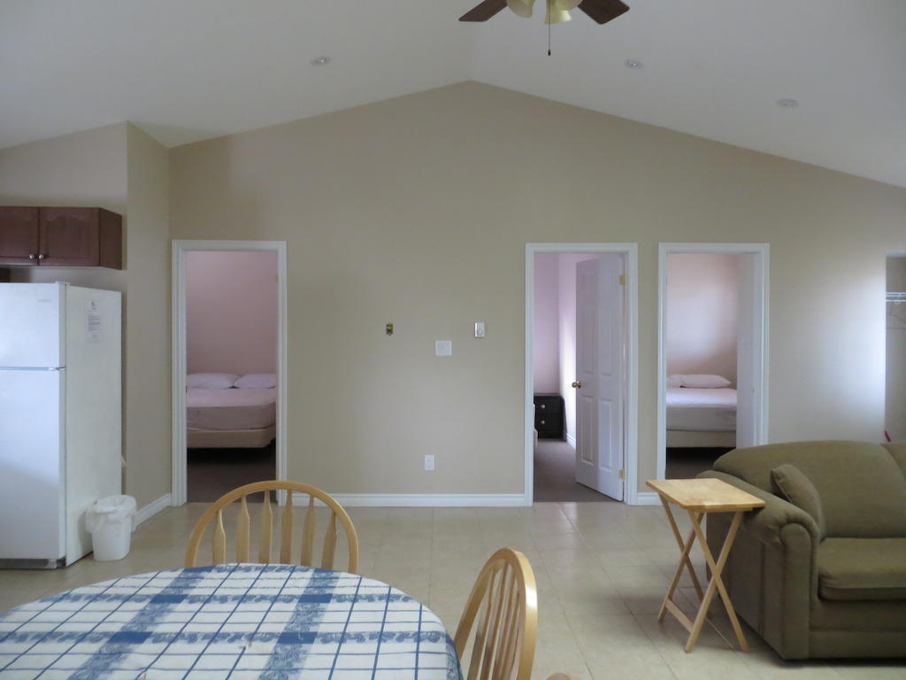 Halls Cottages Honey Harbor Δωμάτιο φωτογραφία