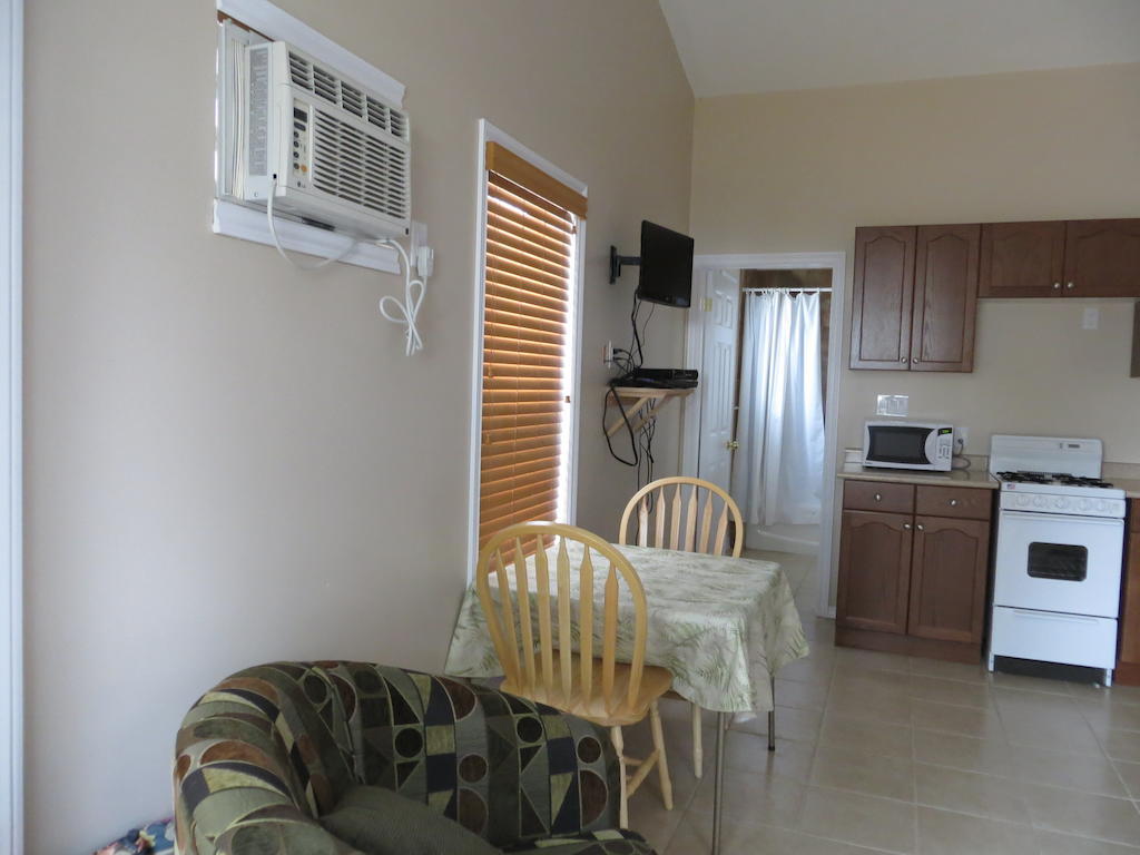 Halls Cottages Honey Harbor Εξωτερικό φωτογραφία