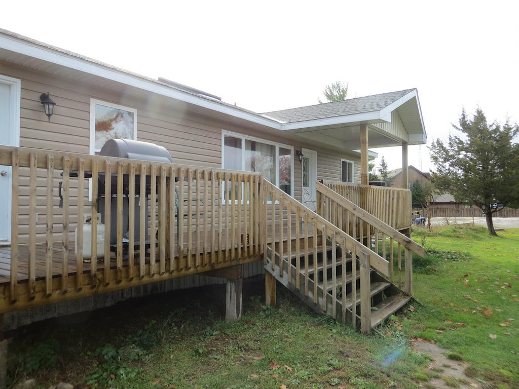 Halls Cottages Honey Harbor Δωμάτιο φωτογραφία