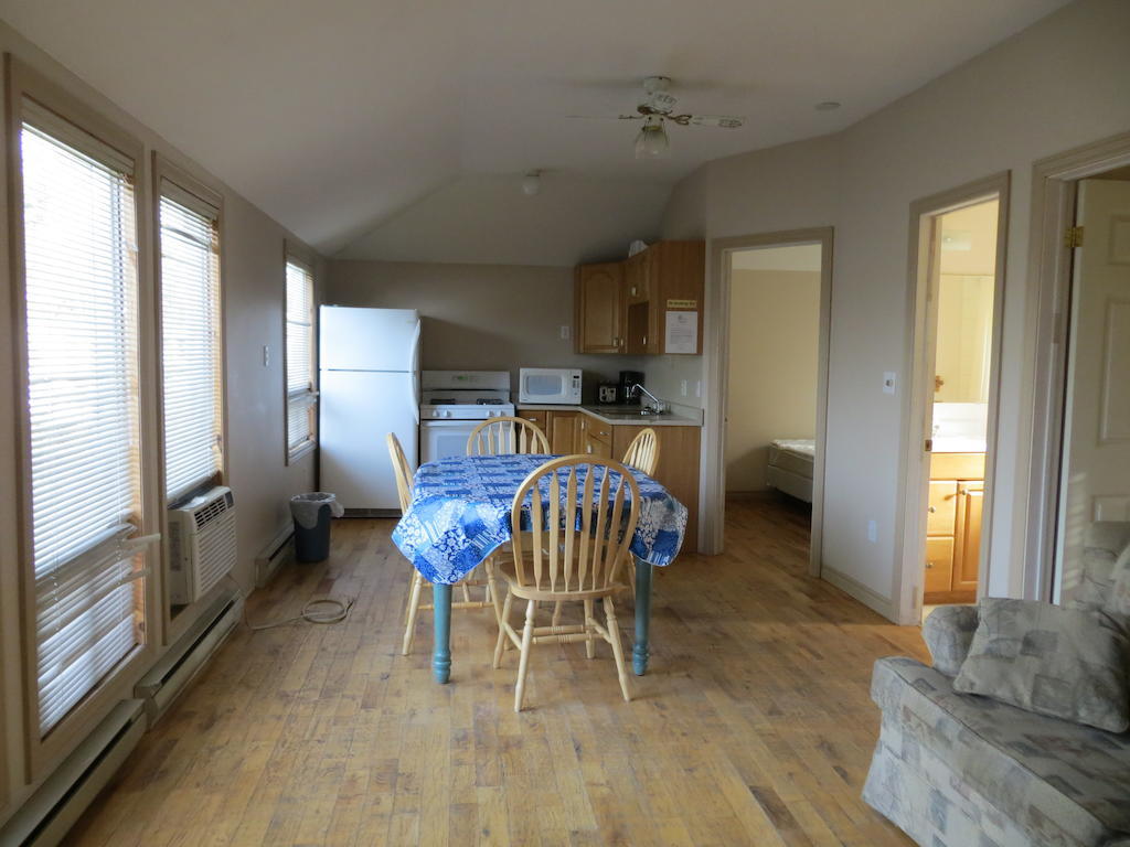 Halls Cottages Honey Harbor Δωμάτιο φωτογραφία